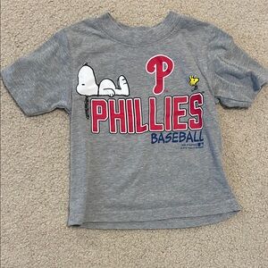 Genuine Merchandise Gray Phillies Snoopy Kids Tee